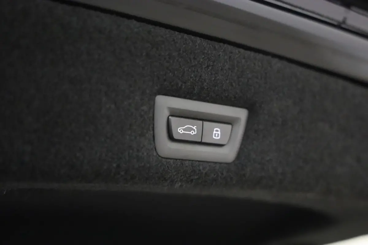 750e xDrive Pro M-Sportpakket 2026 LED HUD Active cruise PANO DAB B&W SOUND LEASE V/A 444,- pm
