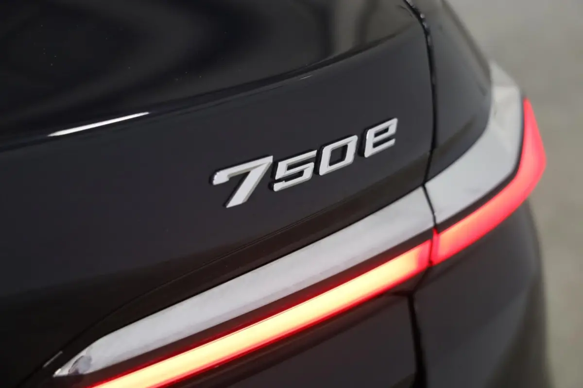 750e xDrive Pro M-Sportpakket 2026 LED HUD Active cruise PANO DAB B&W SOUND LEASE V/A 444,- pm
