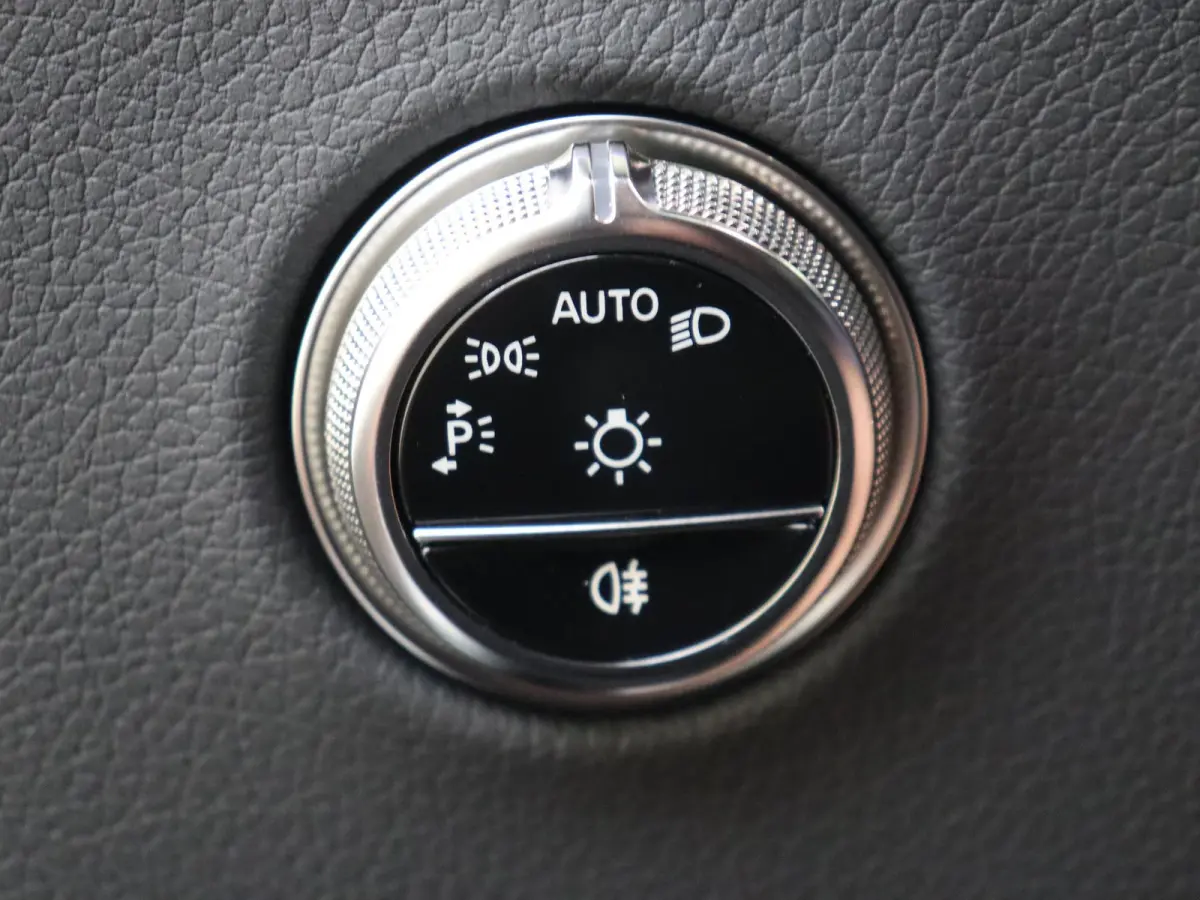 4MATIC Business Solution AMG / Winterpakket / Memory-Stoelen / Headup-Display / Trekhaak / 360Graden-Camera /