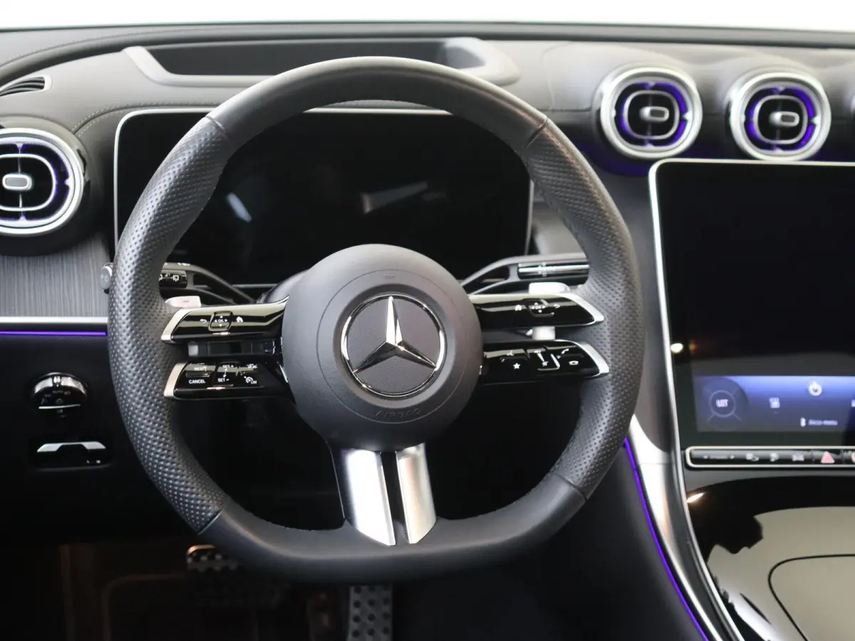 4MATIC Business Solution AMG / Winterpakket / Memory-Stoelen / Headup-Display / Trekhaak / 360Graden-Camera /
