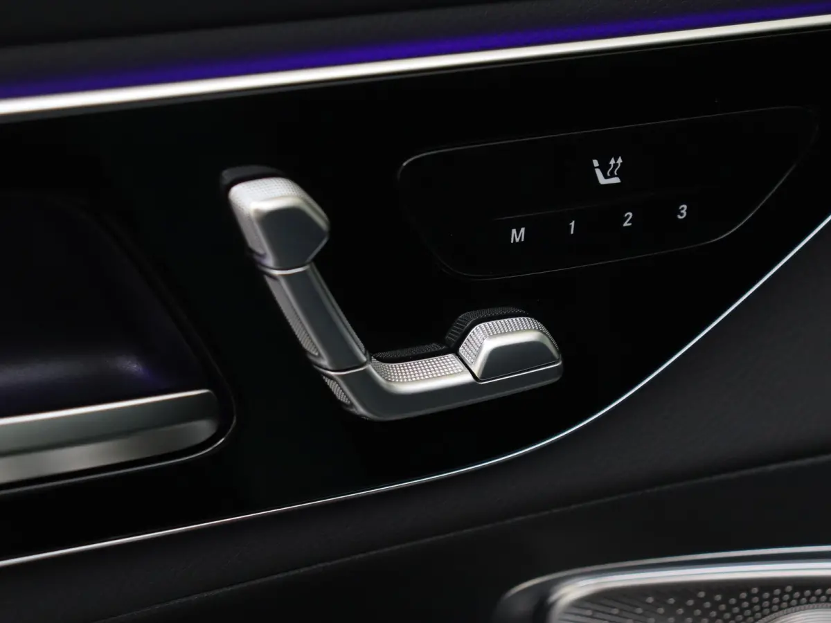 4MATIC Business Solution AMG / Winterpakket / Memory-Stoelen / Headup-Display / Trekhaak / 360Graden-Camera /