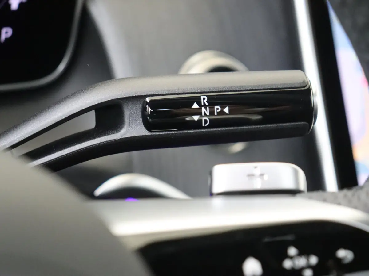 4MATIC Business Solution AMG / Winterpakket / Memory-Stoelen / Headup-Display / Trekhaak / 360Graden-Camera /