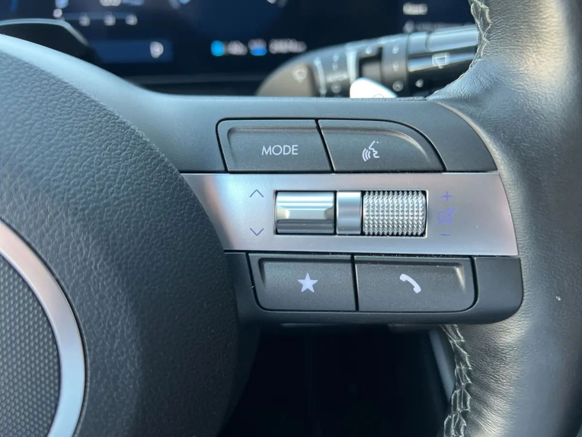 Comfort Smart 65.4 kWh | Camera | Carplay draadloos | Climate control | Adaptive cruise control | Elektrische achterklep | Full LED koplampen | Stuurverwarming | Stoelverwarming | Navigatie 