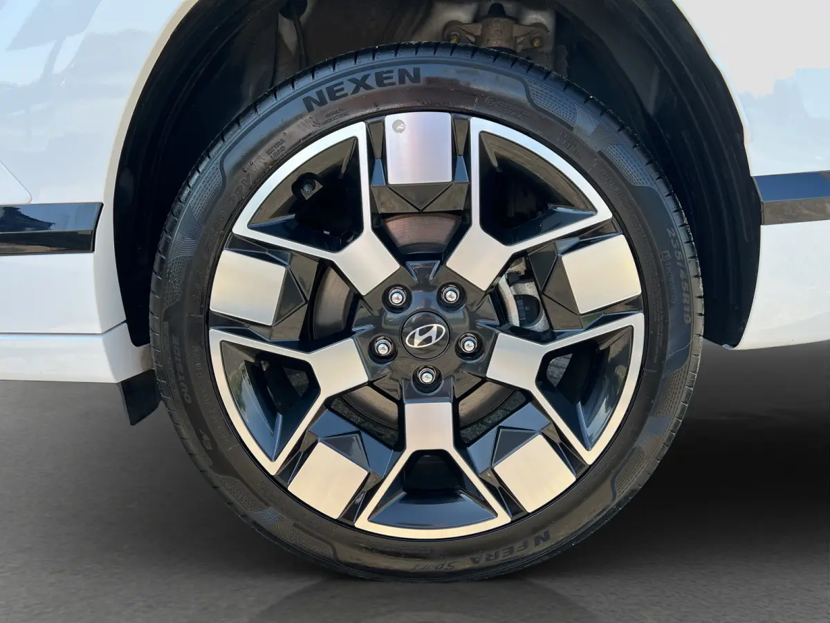 Comfort Smart 65.4 kWh | Camera | Carplay draadloos | Climate control | Adaptive cruise control | Elektrische achterklep | Full LED koplampen | Stuurverwarming | Stoelverwarming | Navigatie 