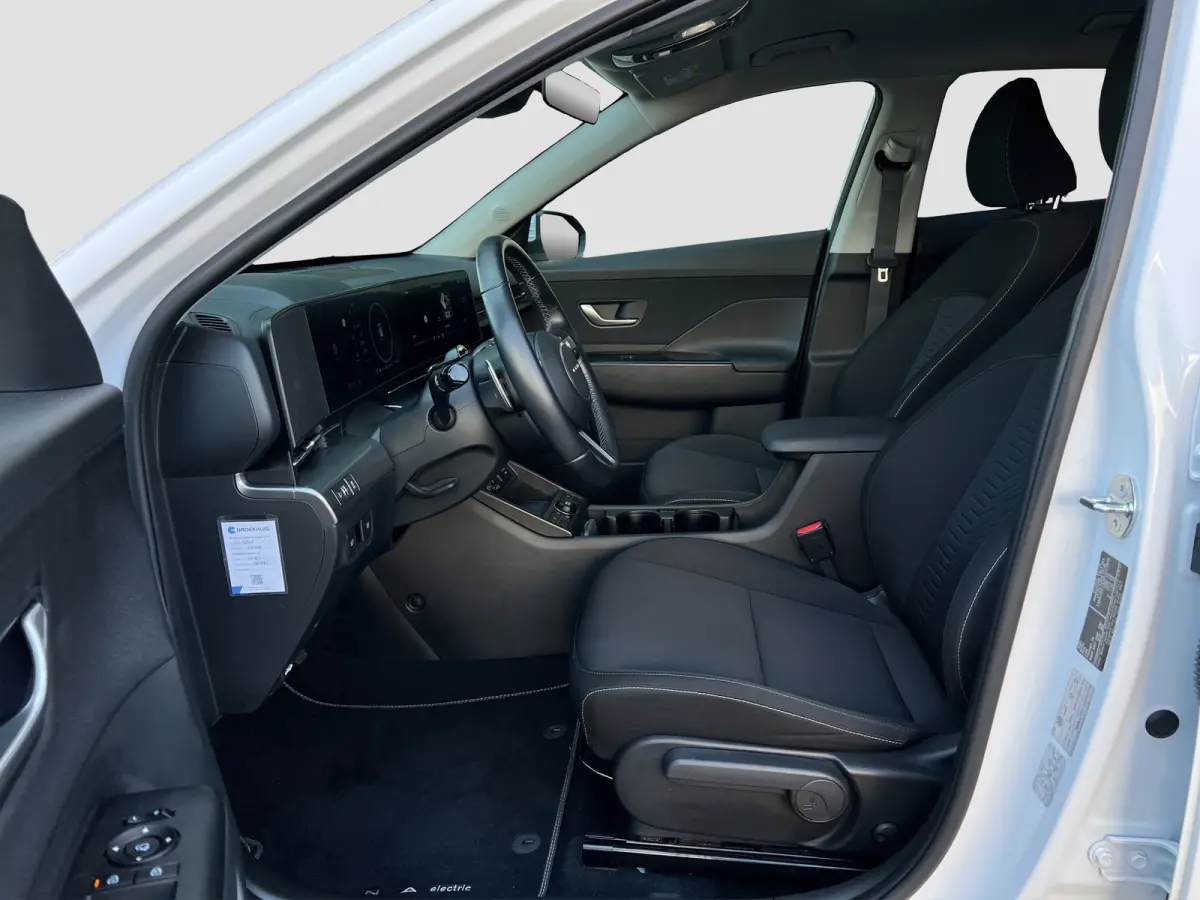Comfort Smart 65.4 kWh | Camera | Carplay draadloos | Climate control | Adaptive cruise control | Elektrische achterklep | Full LED koplampen | Stuurverwarming | Stoelverwarming | Navigatie 
