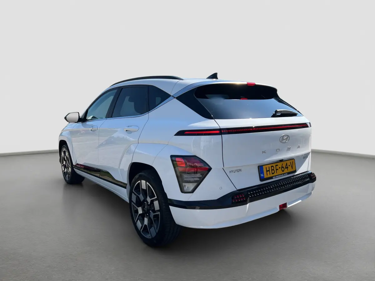 Comfort Smart 65.4 kWh | Camera | Carplay draadloos | Climate control | Adaptive cruise control | Elektrische achterklep | Full LED koplampen | Stuurverwarming | Stoelverwarming | Navigatie 
