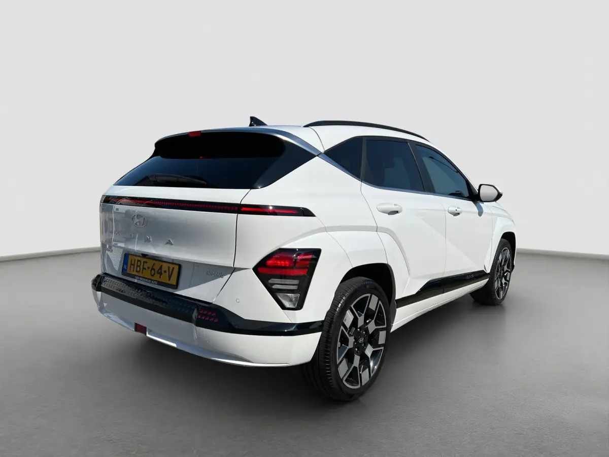 Comfort Smart 65.4 kWh | Camera | Carplay draadloos | Climate control | Adaptive cruise control | Elektrische achterklep | Full LED koplampen | Stuurverwarming | Stoelverwarming | Navigatie 