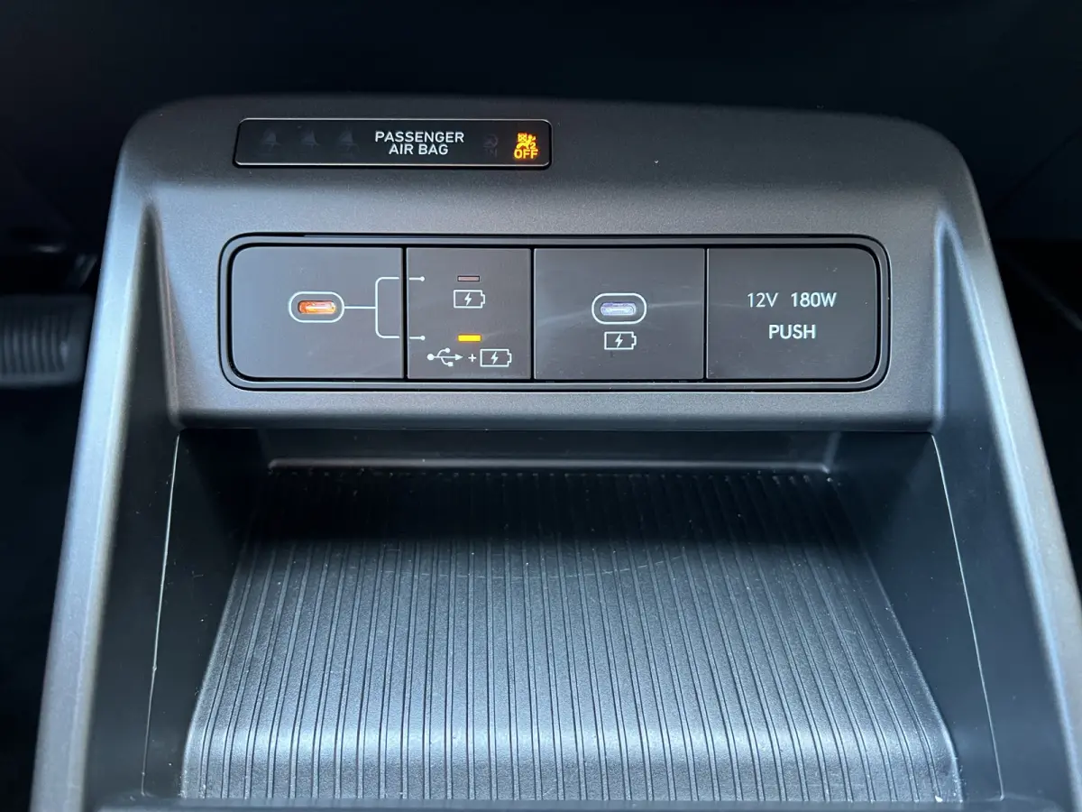 Comfort Smart 65.4 kWh | Camera | Carplay draadloos | Climate control | Adaptive cruise control | Elektrische achterklep | Full LED koplampen | Stuurverwarming | Stoelverwarming | Navigatie 