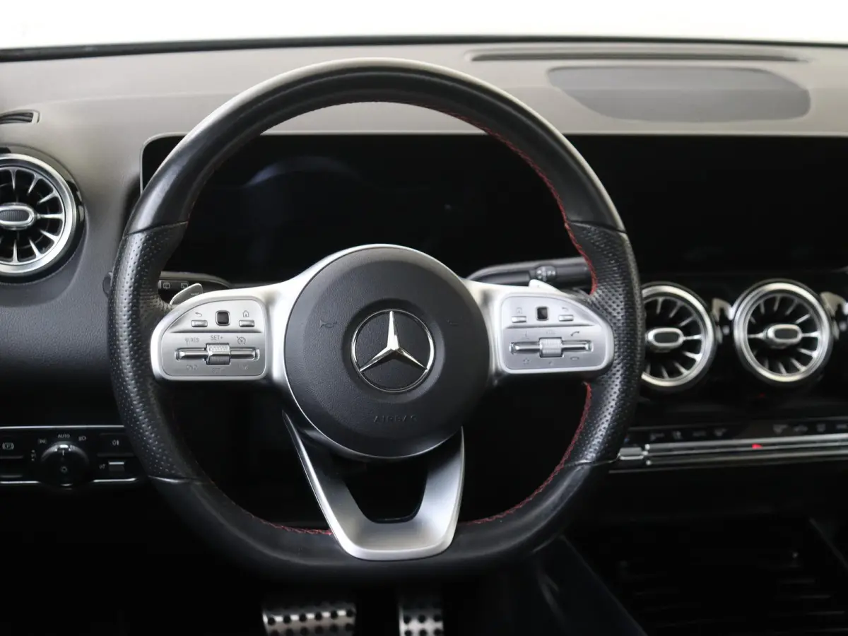 180 Business Solution AMG 7p. / Panoramadak/ Sfeerverlichting/ Night/ El. Trekhaak