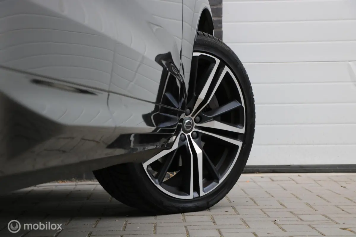 2.0 T6 AWD R-Design | 2018 | Trekhaak | B&W