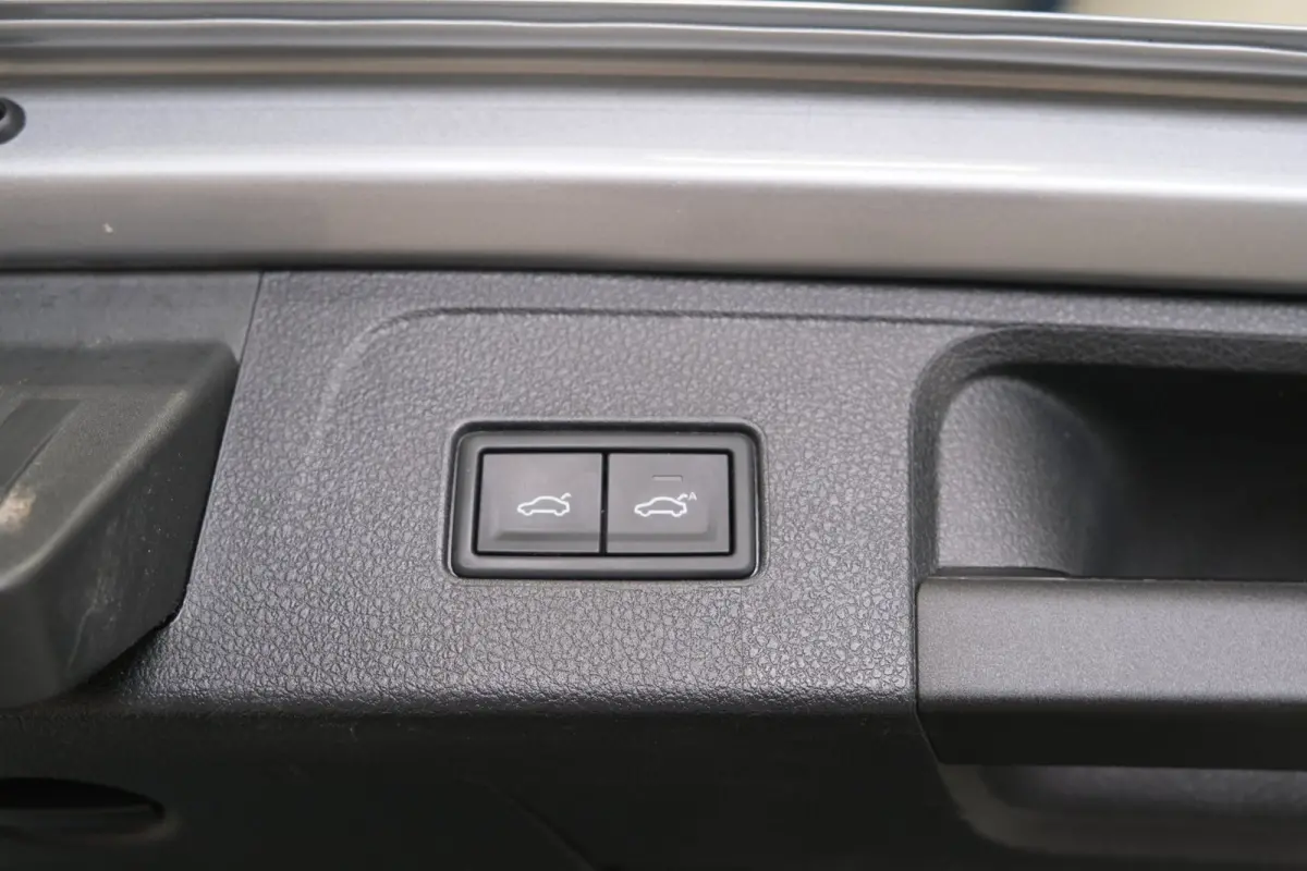 1.5 TSI Comfortline Business Automaat - N.A.P. Airco ,Cruise, Navi, PDC, Carplay, Virtual display.