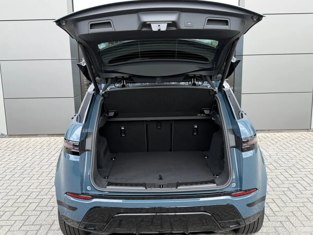P270e AWD Dynamic Edition | Cold Climate | 360gr Camera | Pano | 20 Inch | Black Pack | Meridian