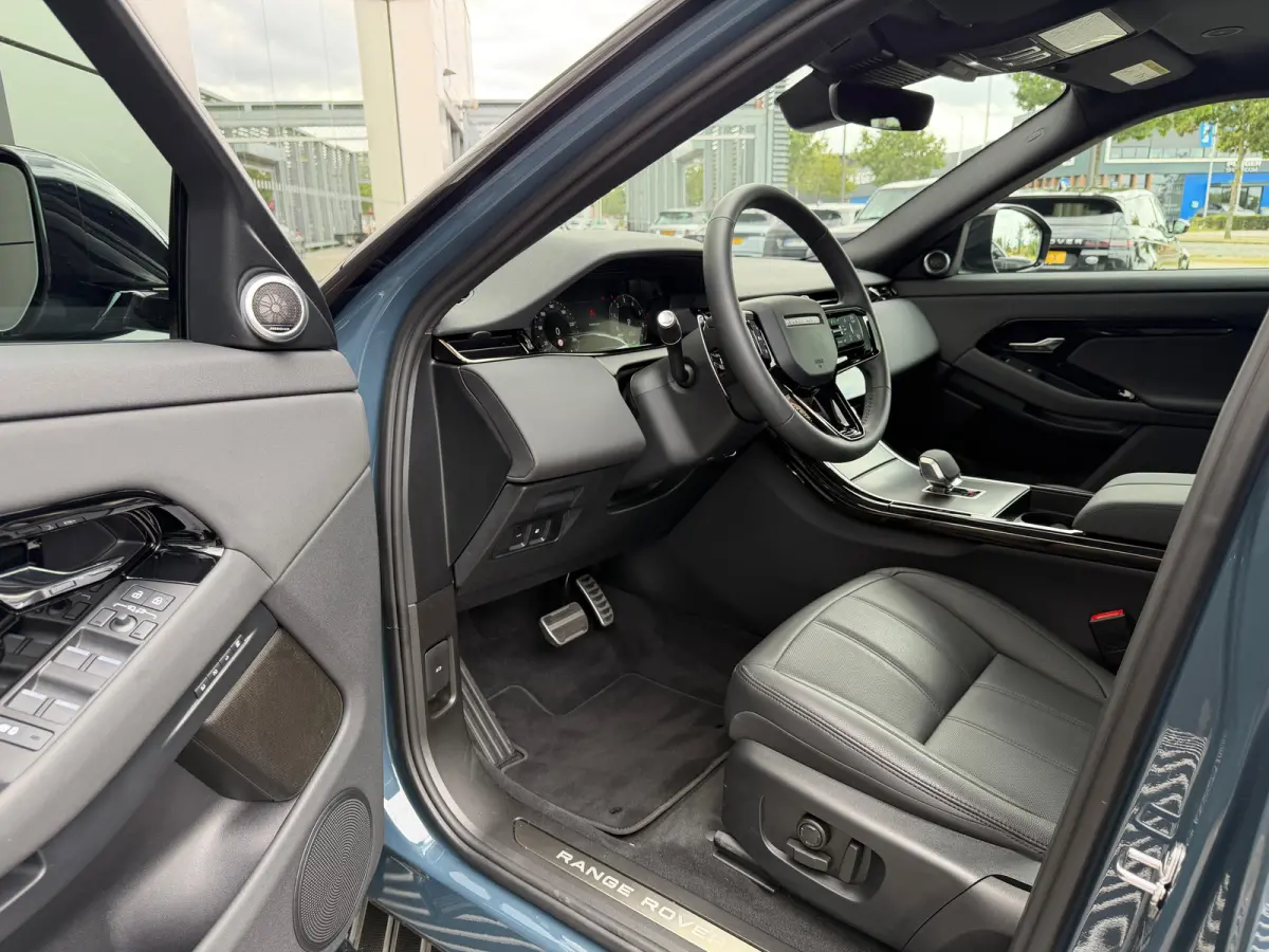 P270e AWD Dynamic Edition | Cold Climate | 360gr Camera | Pano | 20 Inch | Black Pack | Meridian
