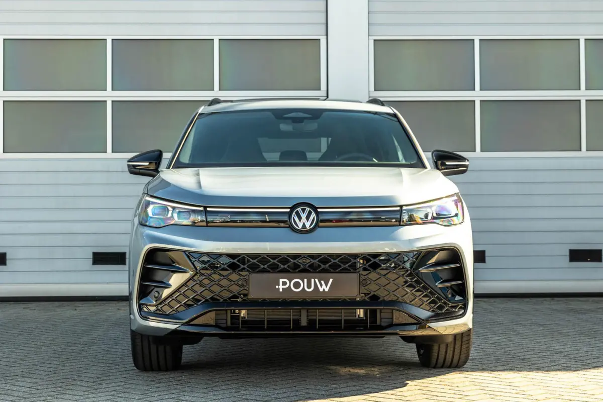 1.5 204pk eHybrid R-Line Edition | Assistentie Pakket Plus | Massage Functie