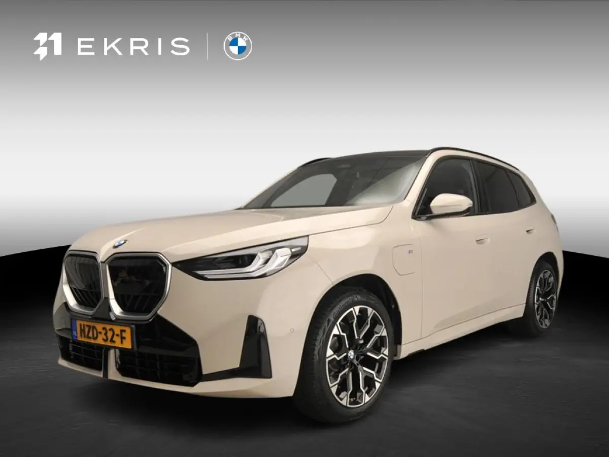30e xDrive | M-Sportpakket | LED | Leder | Navigatie | Schuifdak | Sportstoelen | Stoelverwarming | DAB | Alu 20 inch