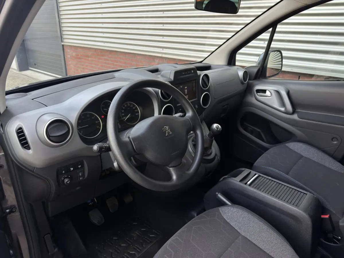 1.2 PureTech Active|Rifter|Trekhaak|Navi|Cruise|Bluetooth|5 Persoons|