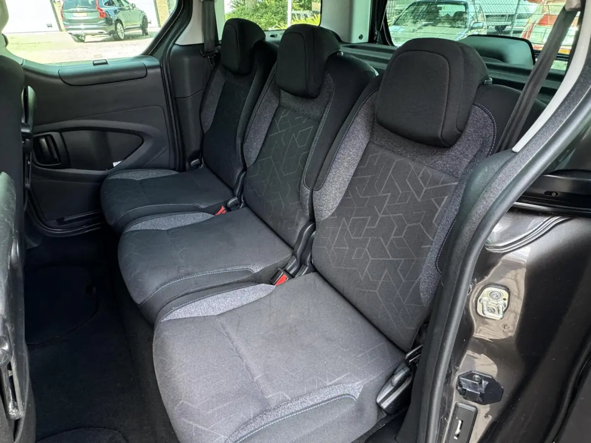 1.2 PureTech Active|Rifter|Trekhaak|Navi|Cruise|Bluetooth|5 Persoons|