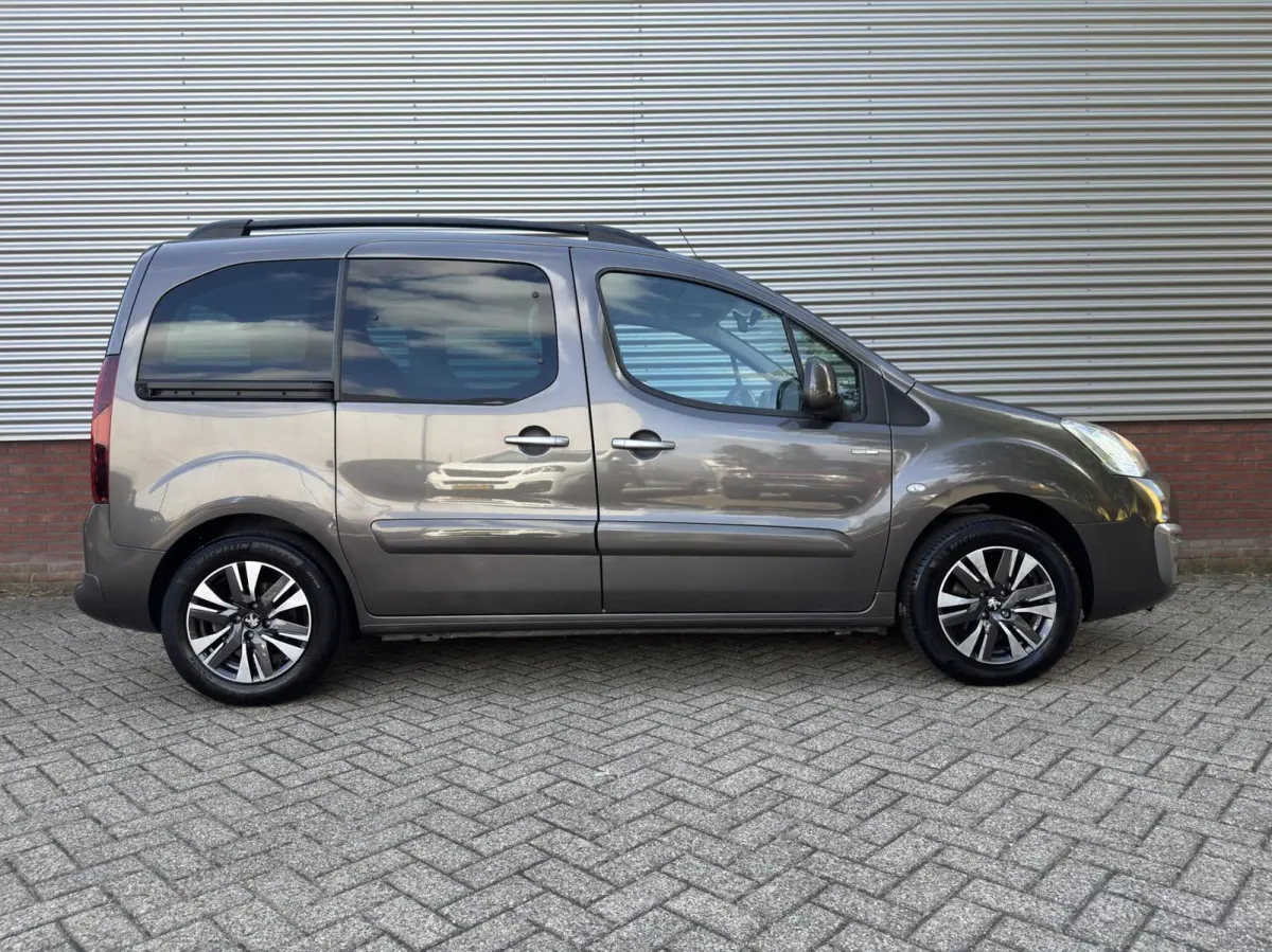 1.2 PureTech Active|Rifter|Trekhaak|Navi|Cruise|Bluetooth|5 Persoons|