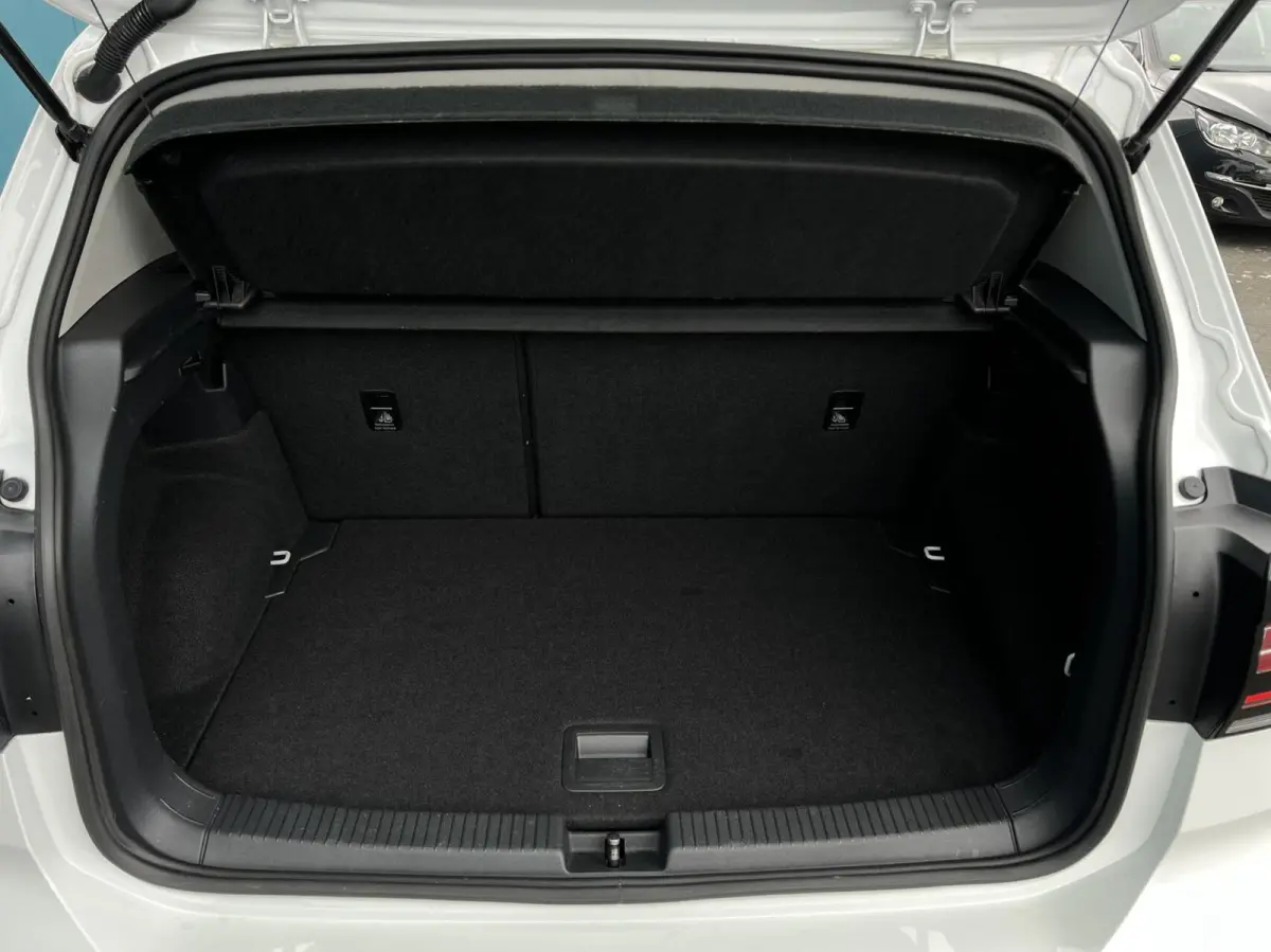 1.0 TSI Life TREKH. | CARPLAY/ANDROID | ADAPT.CRUISE | ECC | PDC | DAB | LMV