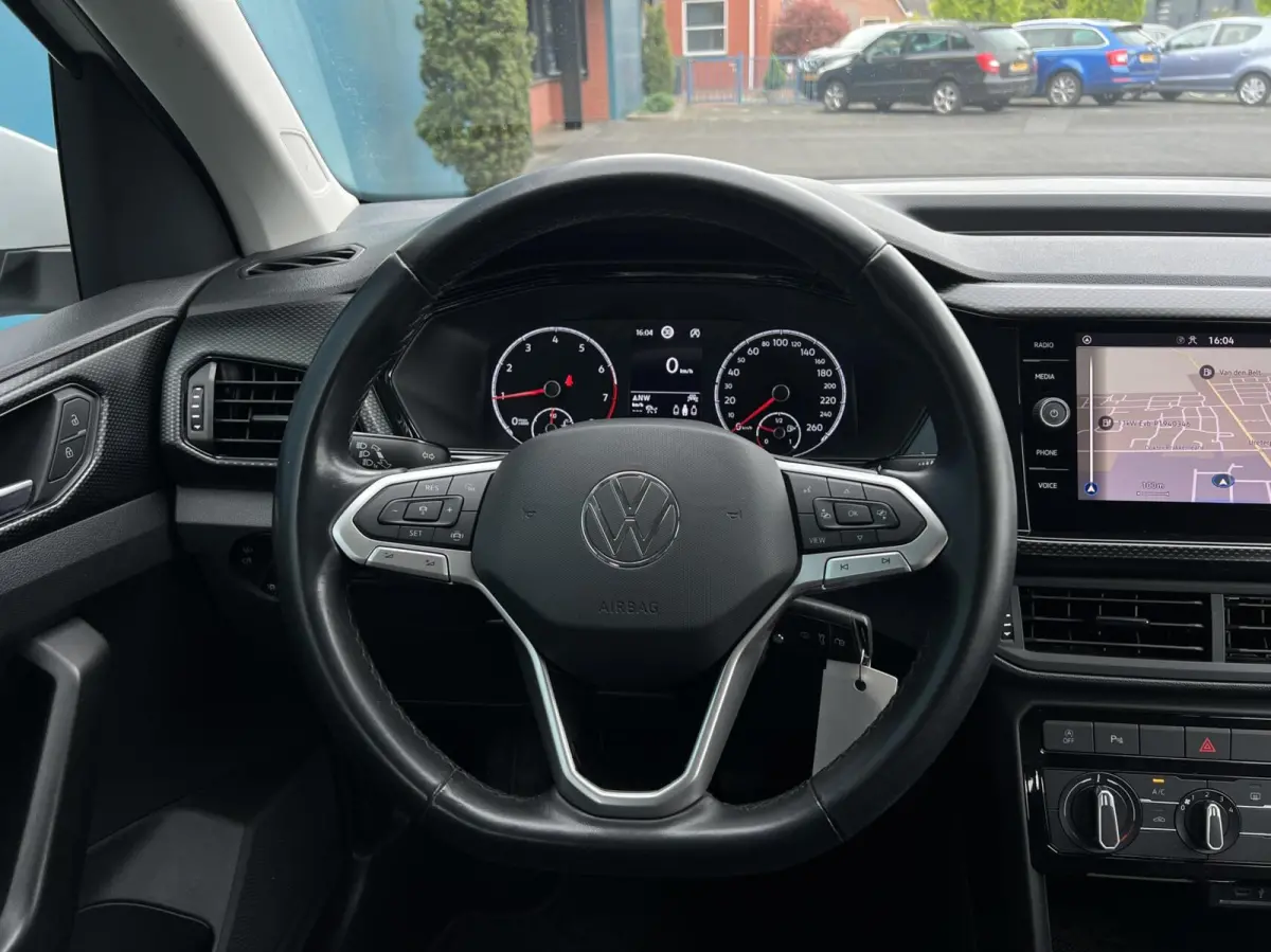 1.0 TSI Life TREKH. | CARPLAY/ANDROID | ADAPT.CRUISE | ECC | PDC | DAB | LMV