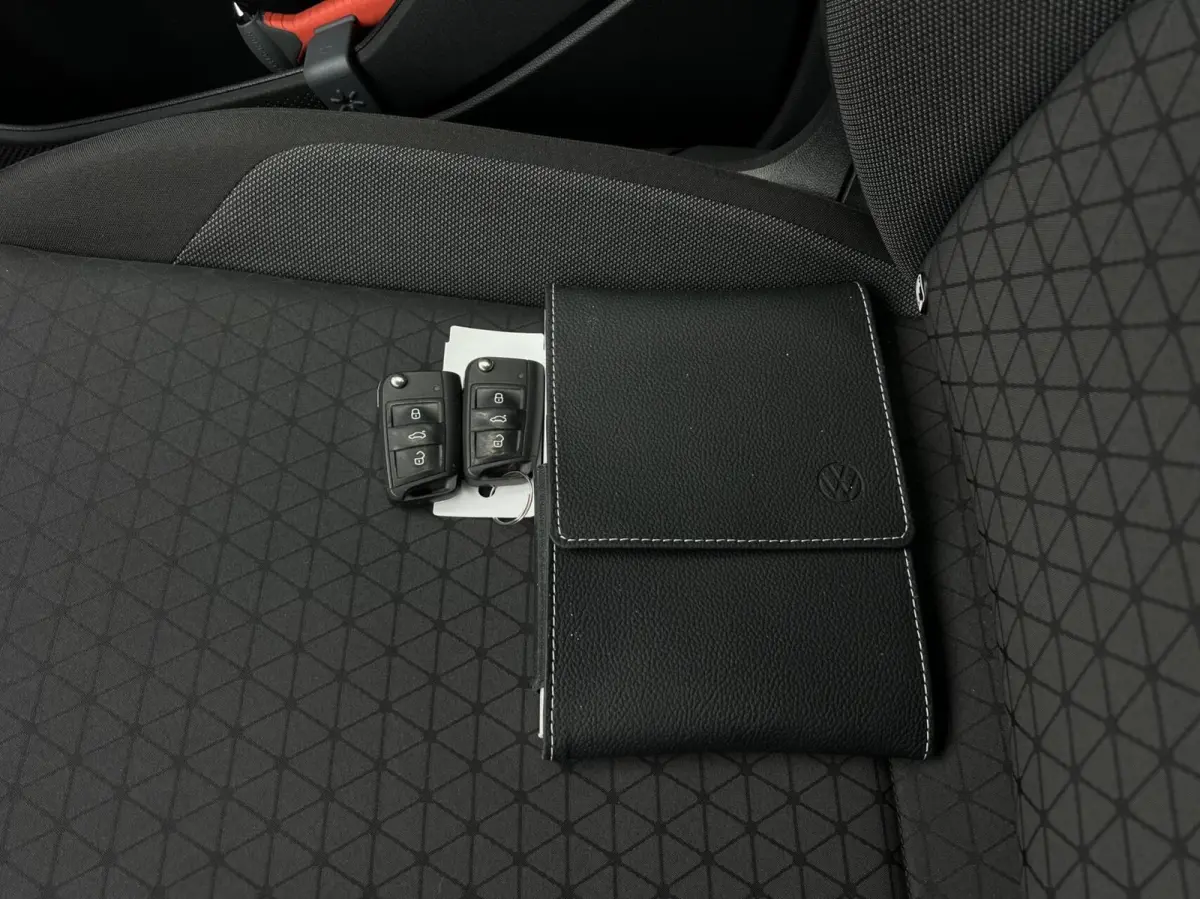 1.0 TSI Life TREKH. | CARPLAY/ANDROID | ADAPT.CRUISE | ECC | PDC | DAB | LMV