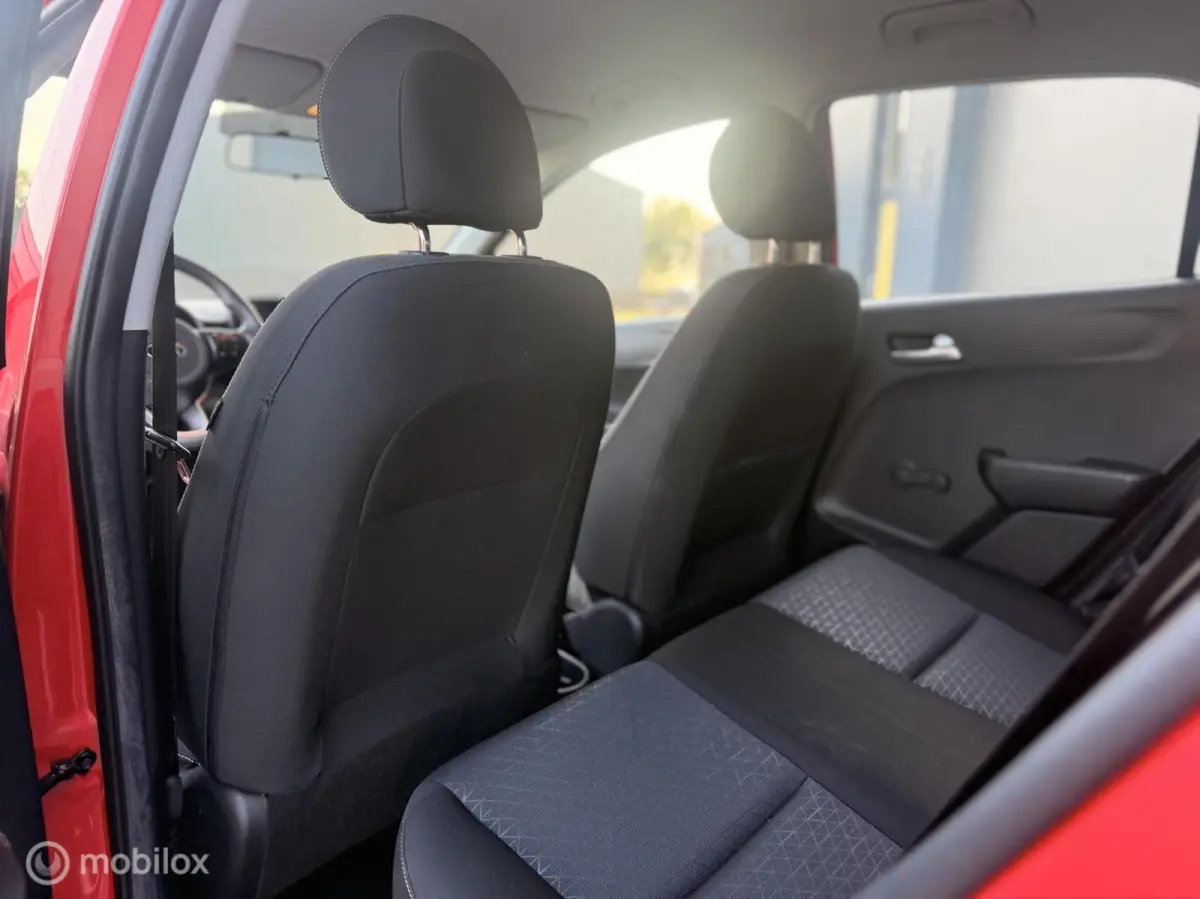 1.0 DPi ComfortLine | 05/2021 | Trekhaak | Airco | ISOFIX | Rood | NL Auto | Incl. BTW