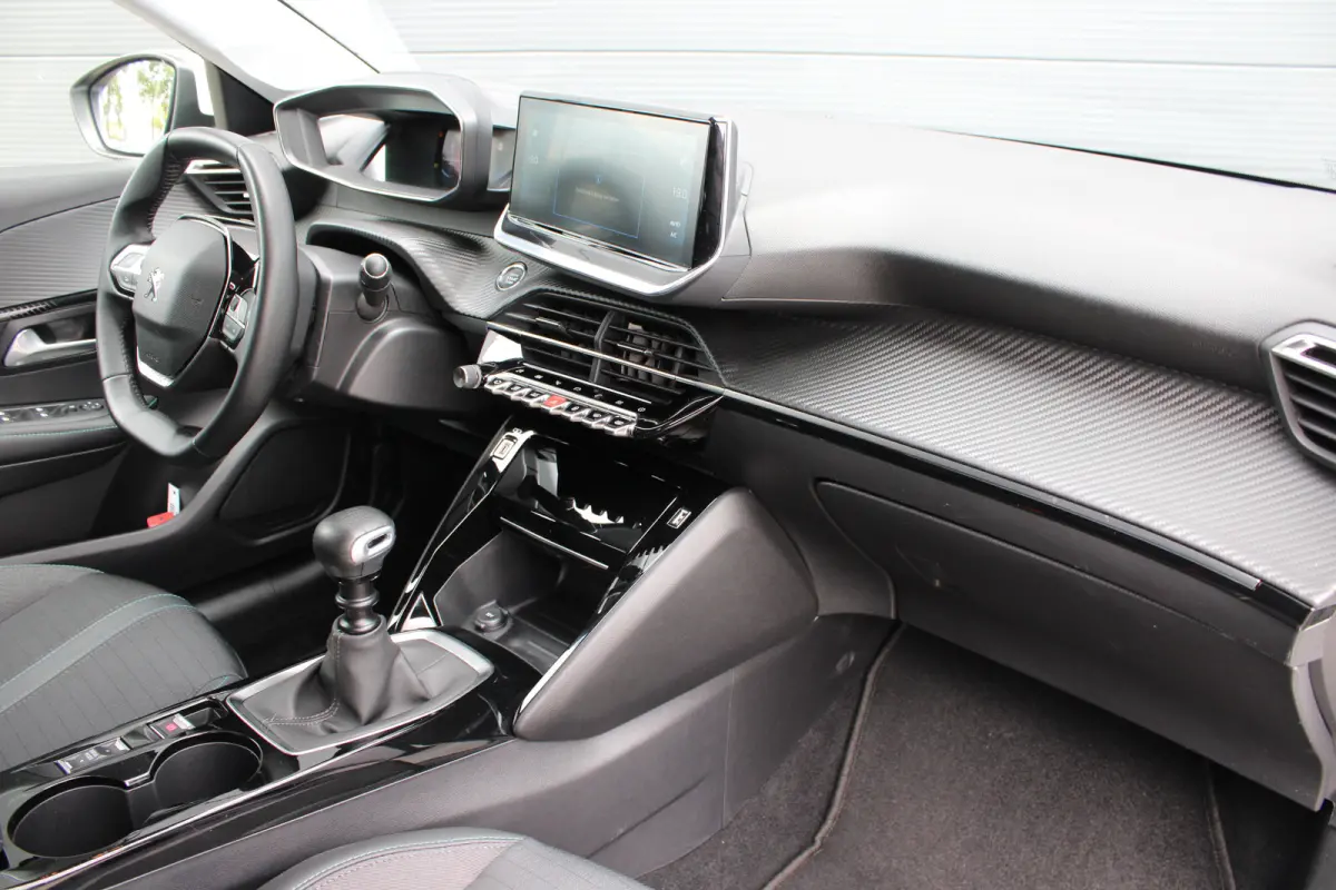 1.2 PureTech 100pk Allure Pack | Navigatie | Camera | Apple carplay | Bluetooth | NL auto | 1e Eigenaar | Parkeersensoren |
