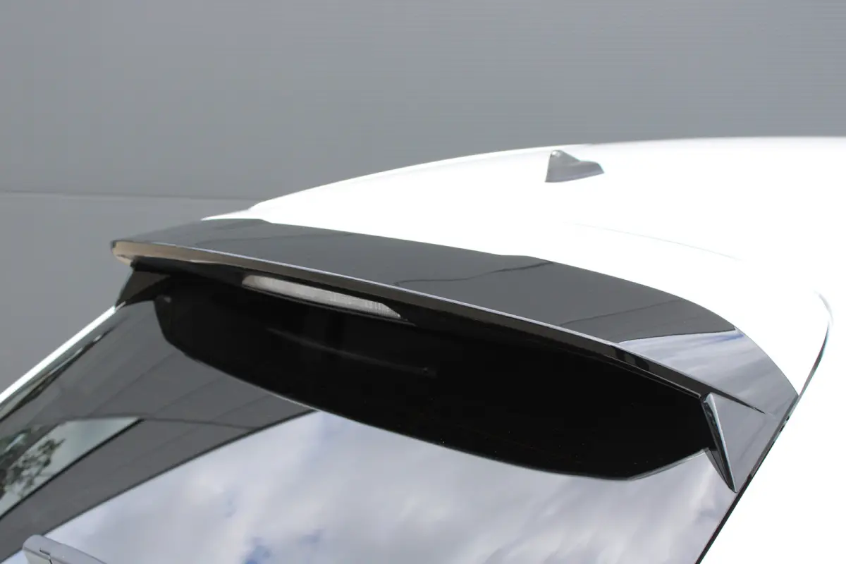 1.2 PureTech 100pk Allure Pack | Navigatie | Camera | Apple carplay | Bluetooth | NL auto | 1e Eigenaar | Parkeersensoren |