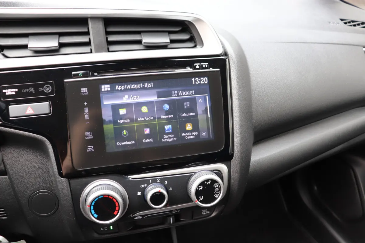 1.5 i-VTEC Dynamic Automaat. Luxe uitvoering, lage km stand!