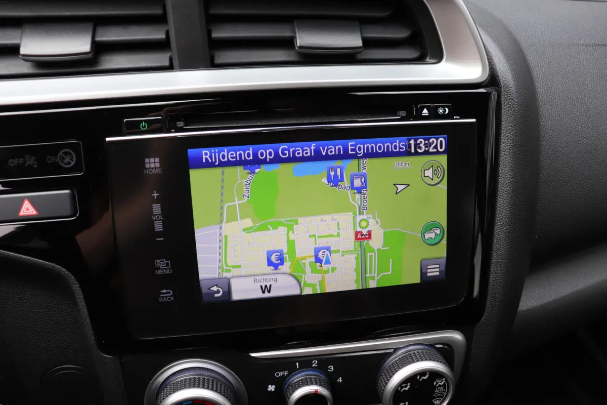 1.5 i-VTEC Dynamic Automaat. Luxe uitvoering, lage km stand!