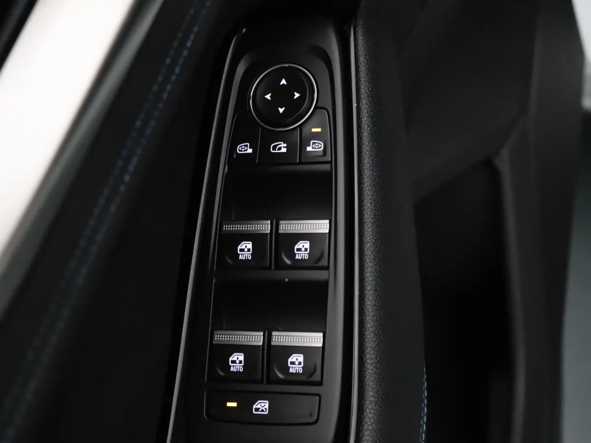 200pk E-Tech full hybrid techno esprit Alpine Apple Carplay/Android Auto | Climate