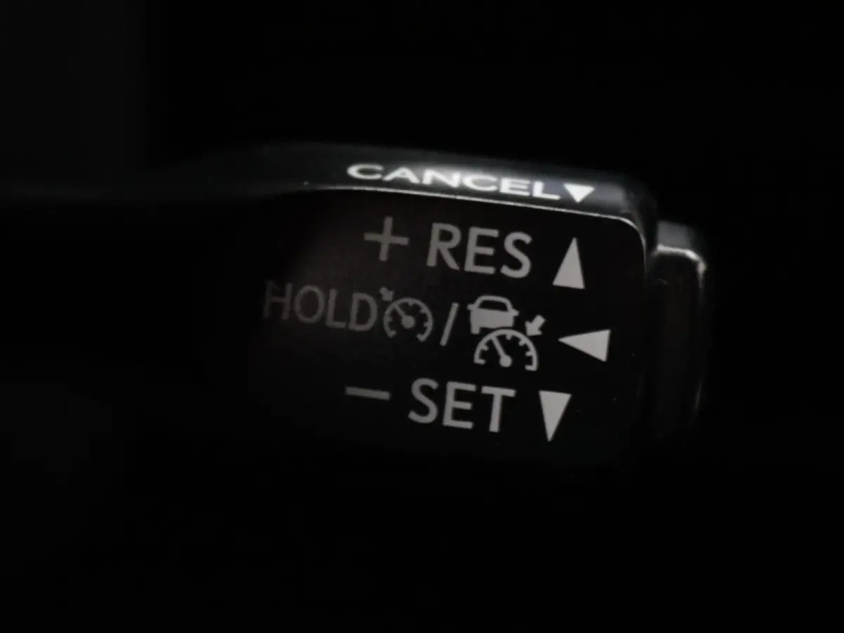 122pk Hybrid Business Camera | Climate