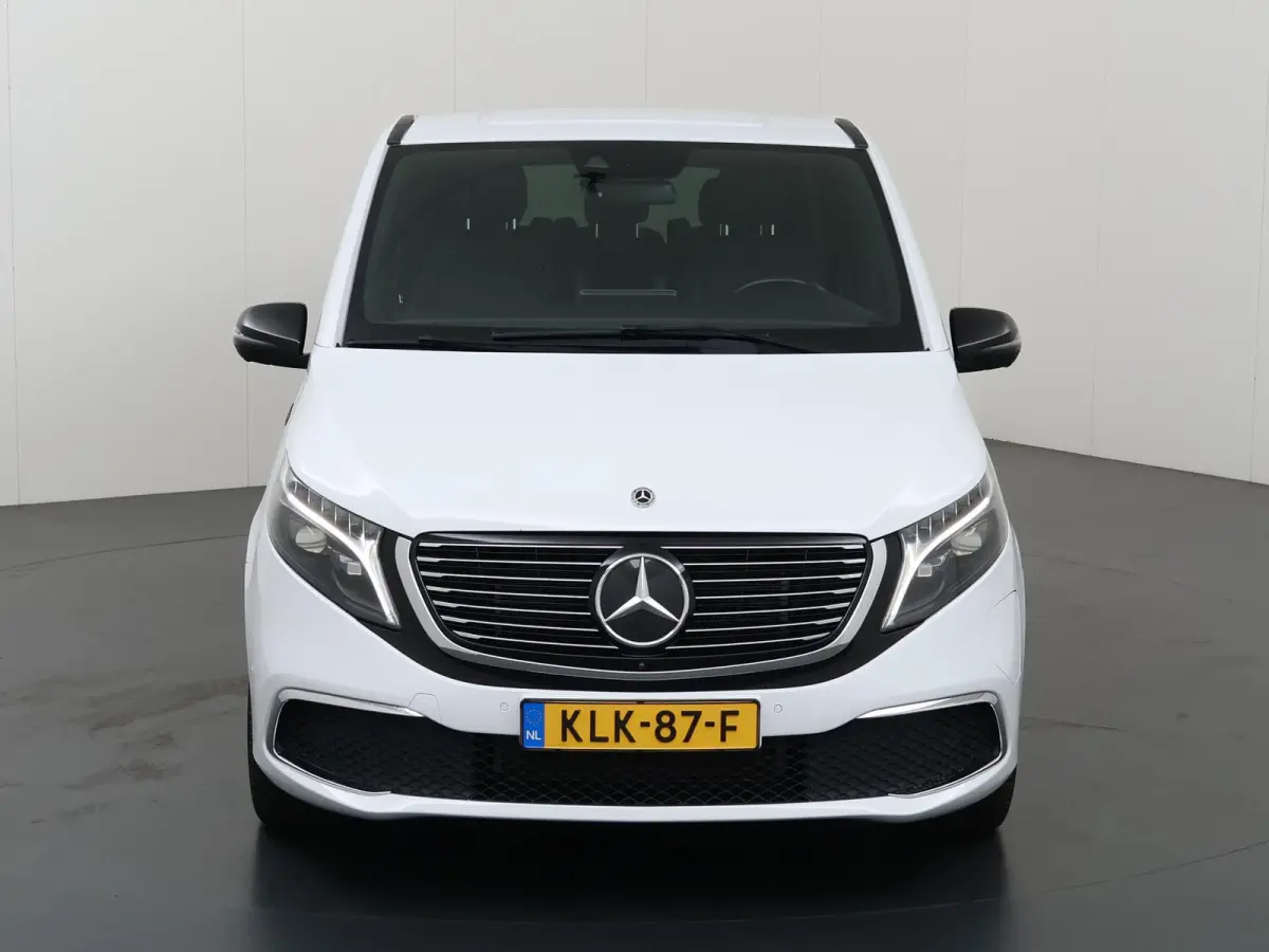 300 L2 90kWh | 8-Zits | Stoelverwarming/koeling | Distronic Plus | Navigatie | Parkeercamera | Lederen bekleding | Certified