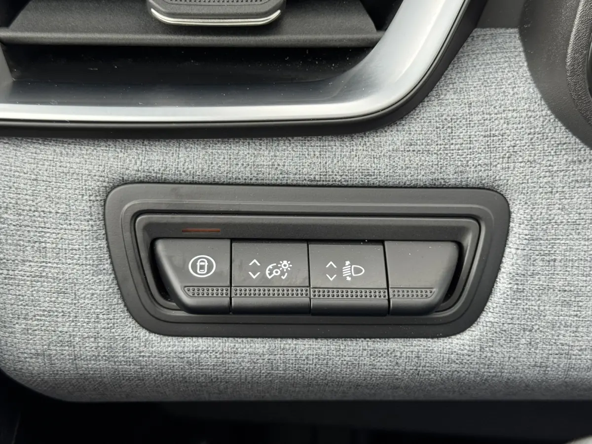 1.6 HEV Intense Automaat Camera Carplay Clima Cruisecontrol Garantie t/m 2034
