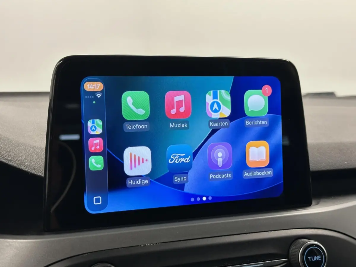 1.0 EcoBoost Hybrid Connected CRUISE PDC
