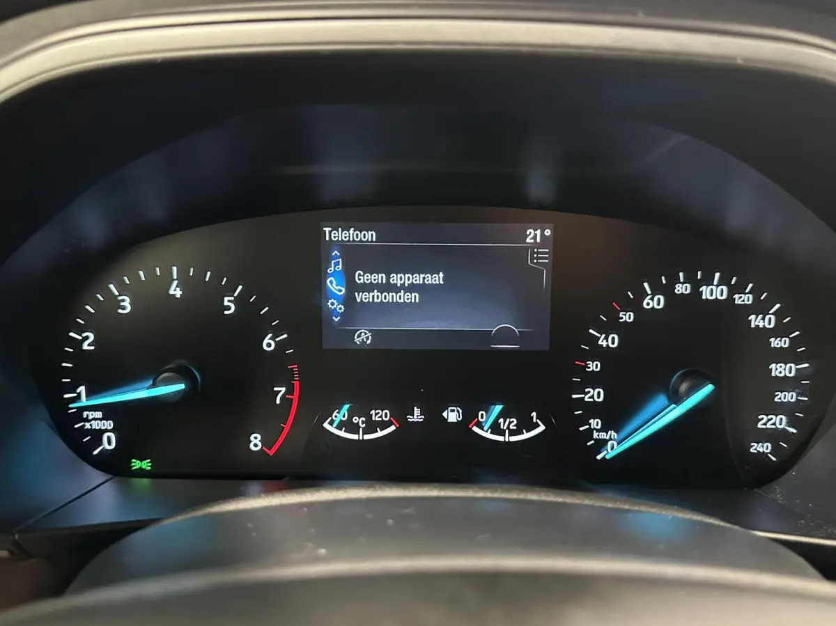 1.0 EcoBoost Hybrid Connected CRUISE PDC
