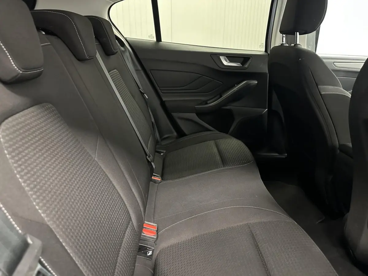 1.0 EcoBoost Hybrid Connected CRUISE PDC