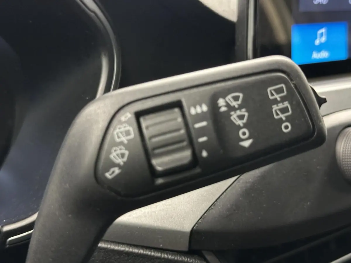 1.0 EcoBoost Hybrid Connected CRUISE PDC