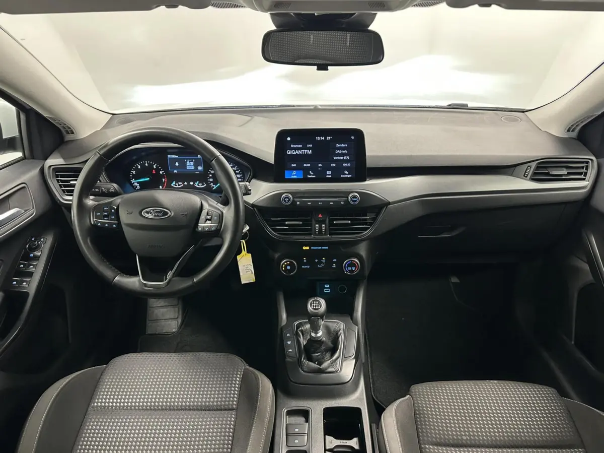 1.0 EcoBoost Hybrid Connected CRUISE PDC