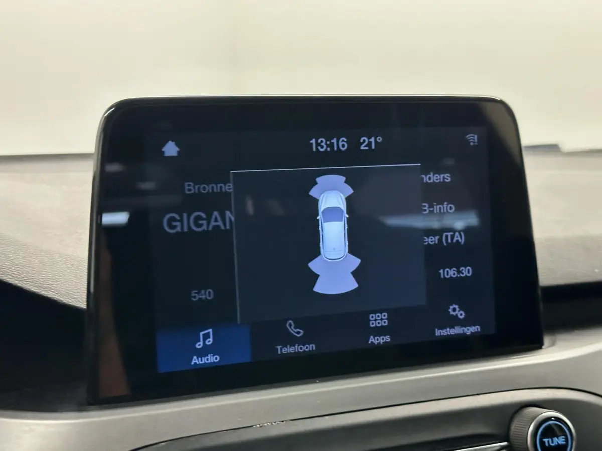 1.0 EcoBoost Hybrid Connected CRUISE PDC