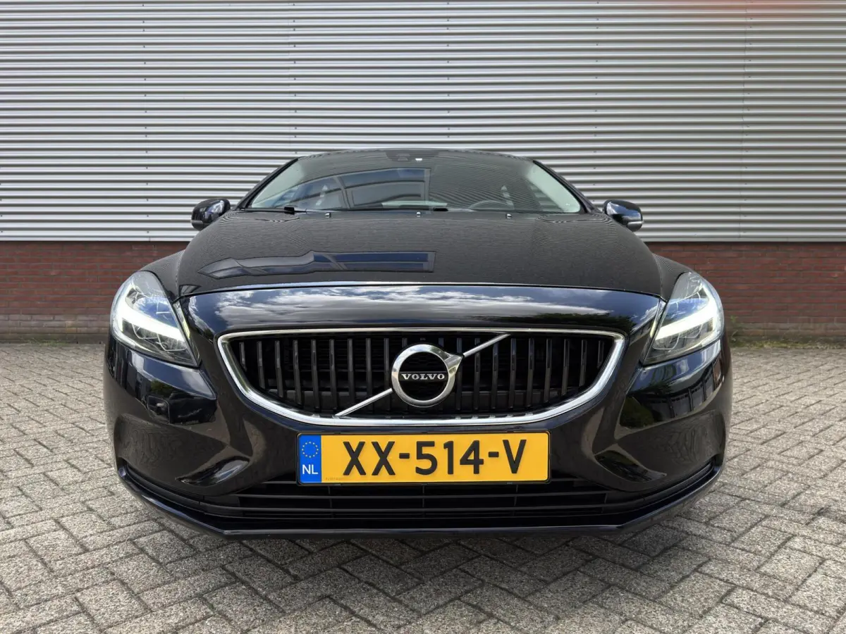 1.5 T2 Polar+|LED|Stoelverwarming|Trekhaak|Navi|Automaat|