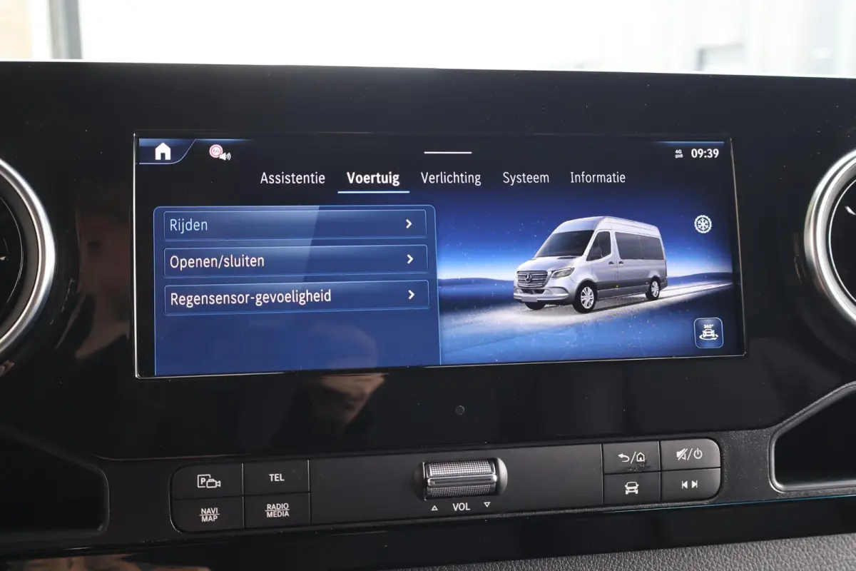 319 CDI | AUT. | L4 H2 | PRO | DISTRONIC PLUS | APPLE CARPLAY/ANDROID AUTO | TREKHAAK | LM VELGEN | 3-ZITS | STOELVERWARMING | CERTIFIED