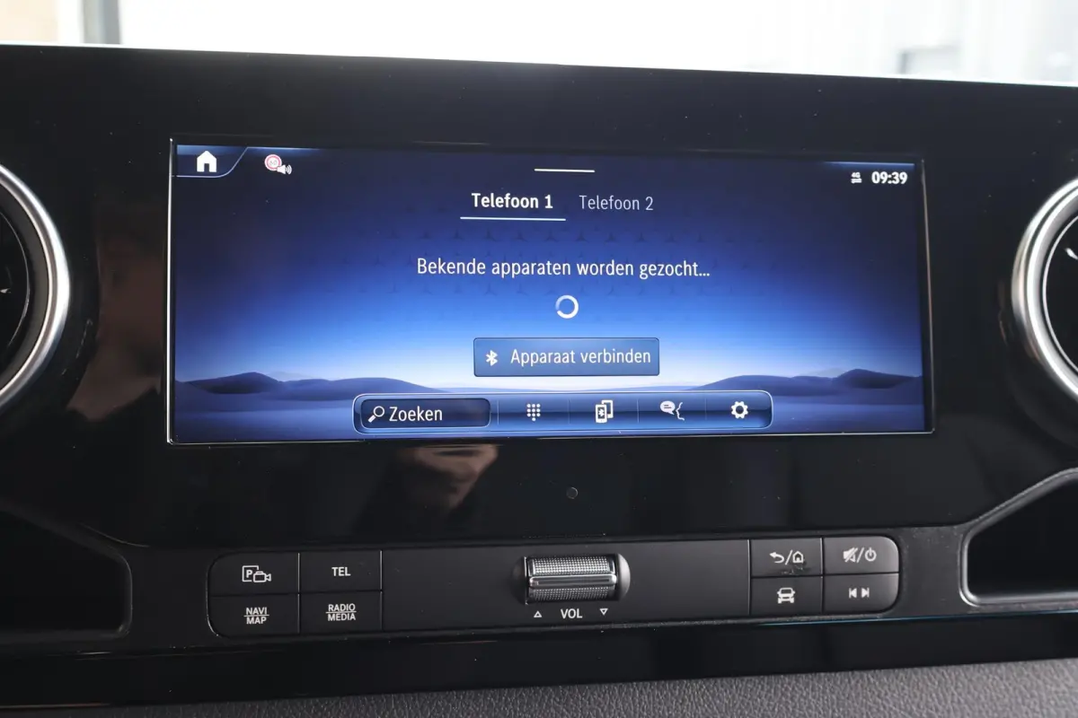 319 CDI | AUT. | L4 H2 | PRO | DISTRONIC PLUS | APPLE CARPLAY/ANDROID AUTO | TREKHAAK | LM VELGEN | 3-ZITS | STOELVERWARMING | CERTIFIED