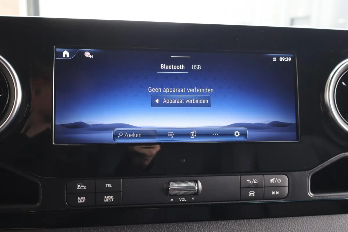 319 CDI | AUT. | L4 H2 | PRO | DISTRONIC PLUS | APPLE CARPLAY/ANDROID AUTO | TREKHAAK | LM VELGEN | 3-ZITS | STOELVERWARMING | CERTIFIED