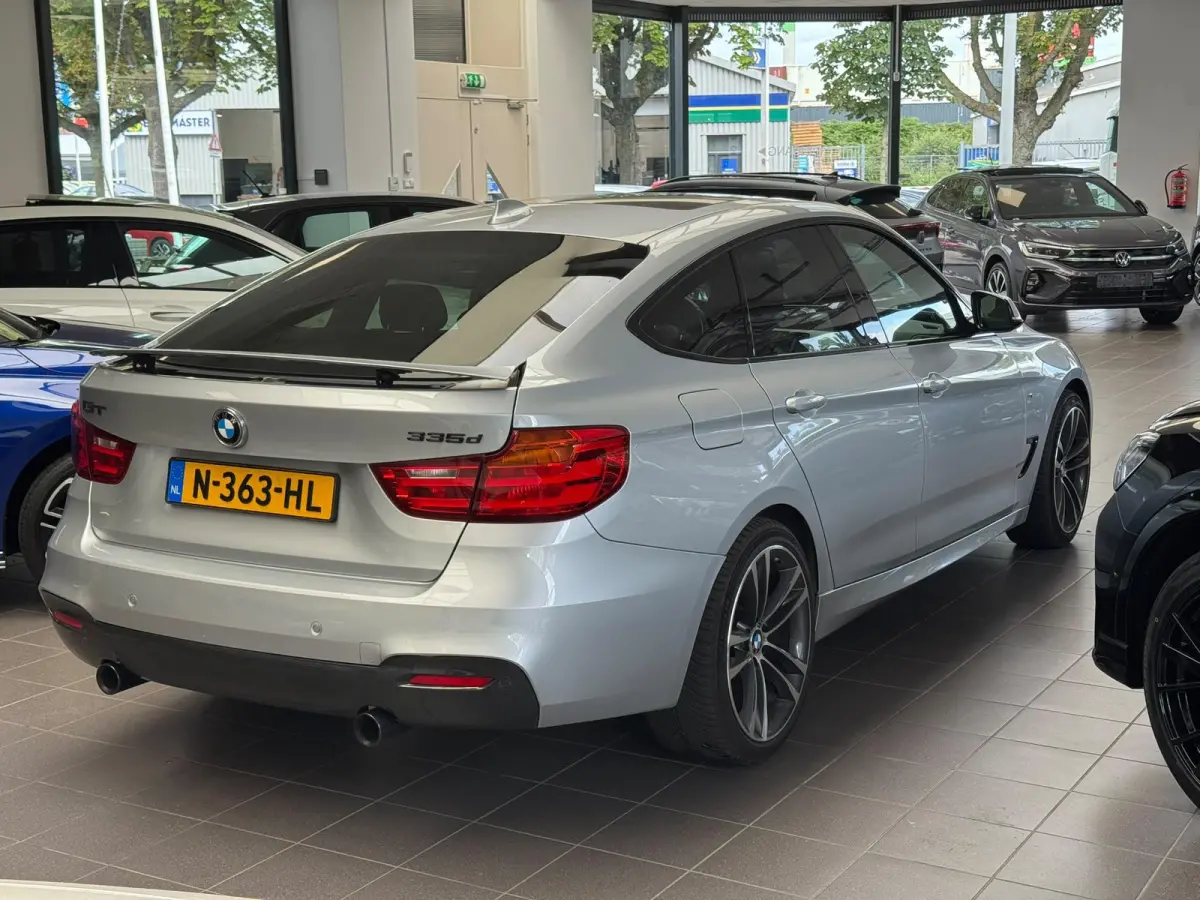335d xDrive M Sport / Pano / Automaat /