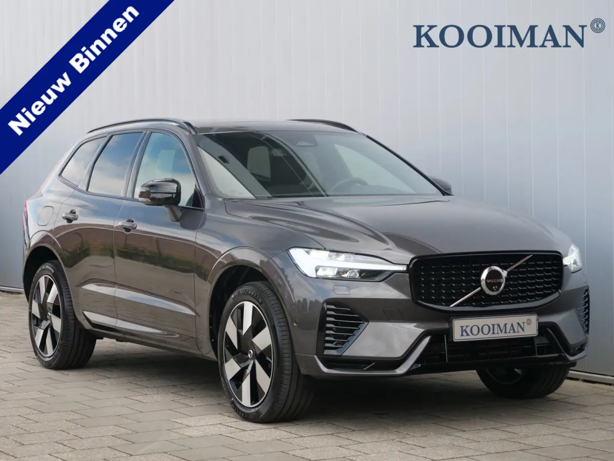 2.0 T8 Plug-in hybrid AWD Plus Dark 455 Pk Automaat Navi / DAB / Leer / Camera / 20 inch / Pano-dak
