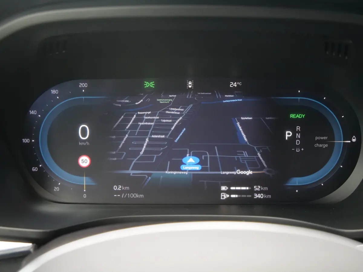 2.0 T8 Plug-in hybrid AWD Plus Dark 455 Pk Automaat Navi / DAB / Leer / Camera / 20 inch / Pano-dak