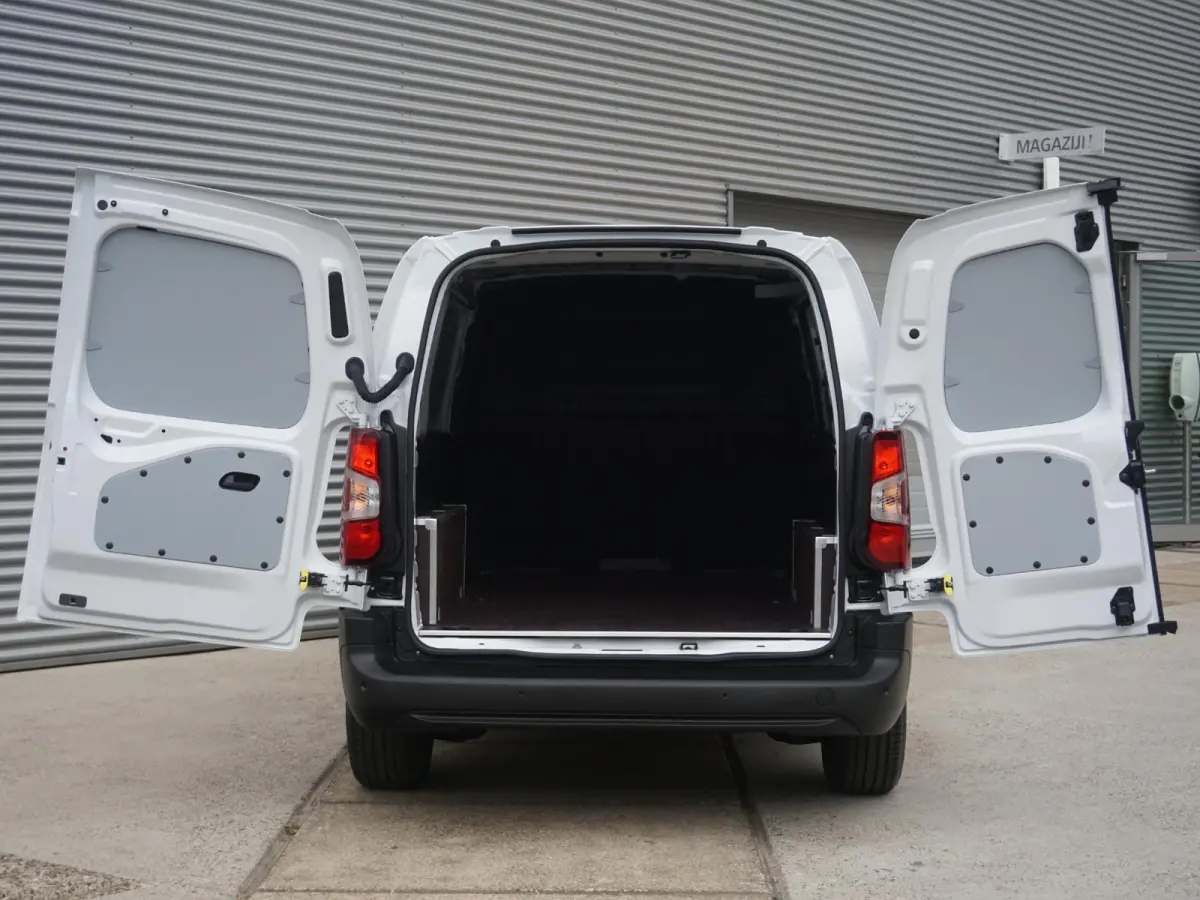 L2 50kWh | camera | Apple Carplay/Android Auto  | laadruimtebetimmering | Comfort stoelen | rijklaarprijs