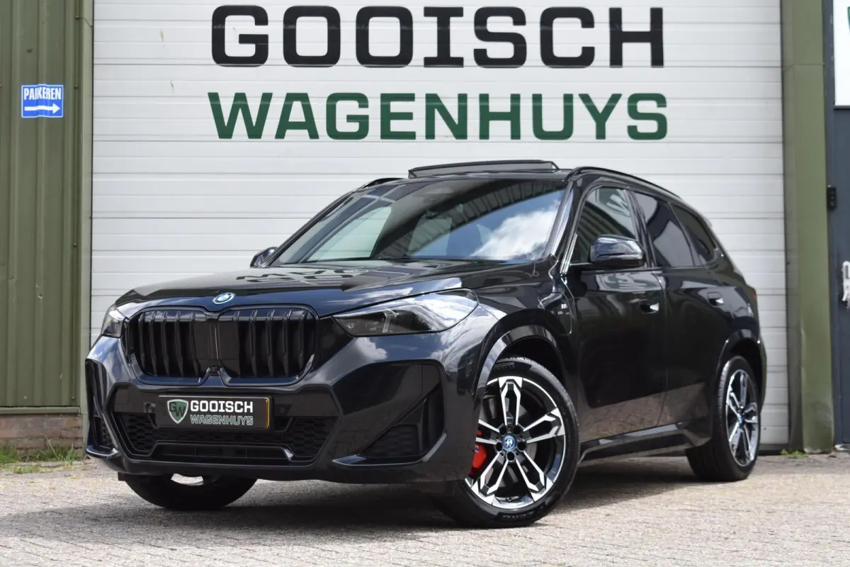 xDrive25e eDrive Edition | M-Sport |Trekhaak | Pano | Carplay | Leder |