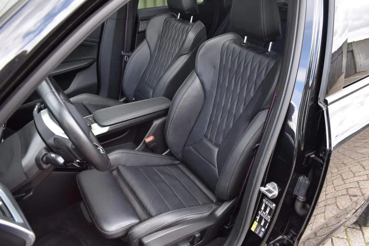 xDrive25e eDrive Edition | M-Sport |Trekhaak | Pano | Carplay | Leder |